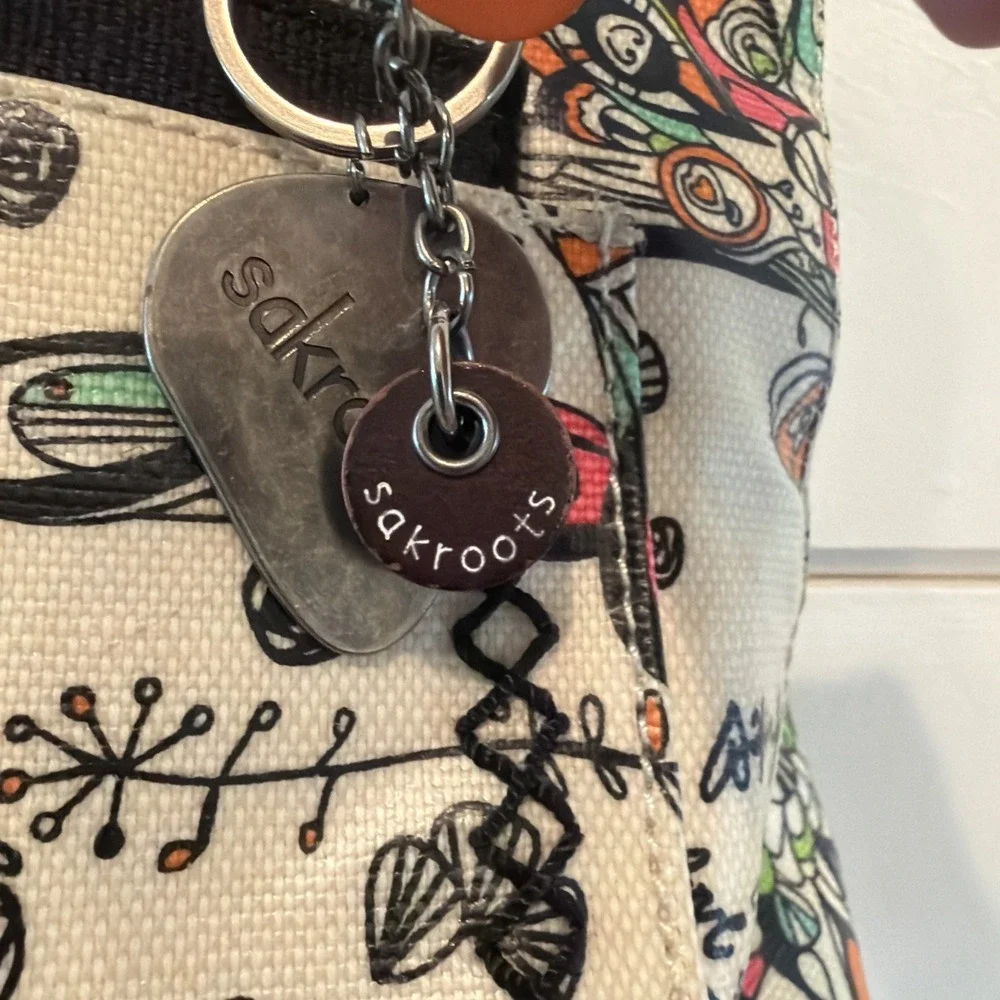 Sakroots Optic Songbird Pattern Bag/purse Rare Style 993 Eight Separate Sections